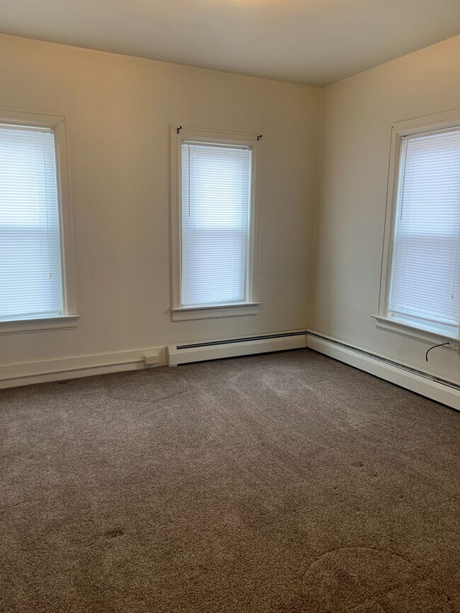 Building Photo - Future Rental! Dallastown SD 2 Bedroom Hou...