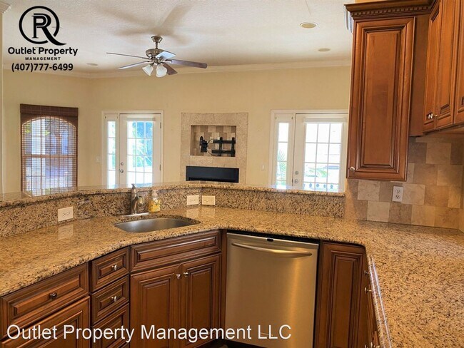 Foto del edificio - 3 br, 2 bath House - 1051 Schultz Ave