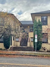 Building Photo - 1635 NW 25th Ave