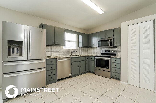 Foto del edificio - 823 NE 18th St