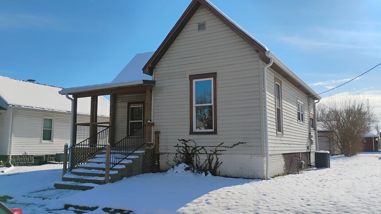 Foto principal - Single Family Home