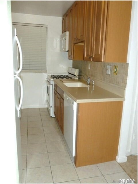 Building Photo - 264-8 73rd Ave