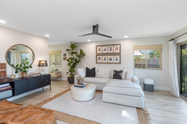Building Photo - 6579 Camino Capistrano