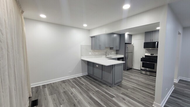 Foto del edificio - 378 Sandalwood Ln