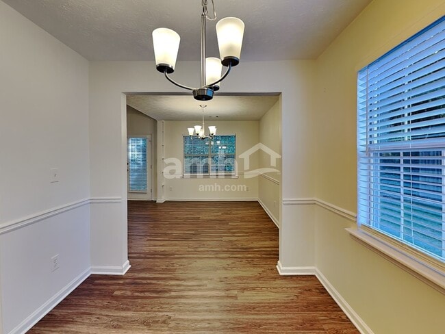 Building Photo - 755 Allen's Landing Dr SE