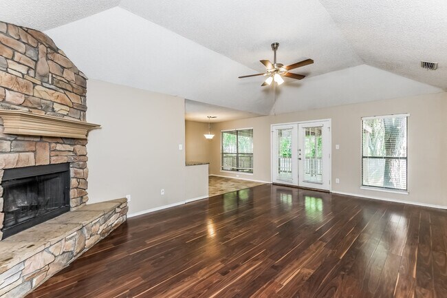 Building Photo - 444 Caviness Dr