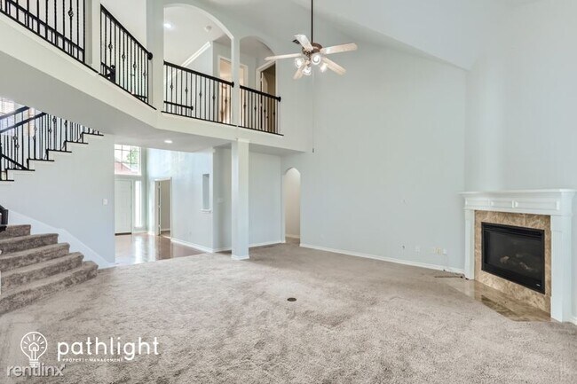 Building Photo - 5 br, 3.5 bath House - 4809 San Remo Drive...