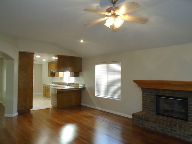 Building Photo - 10314 Iroquois Ln