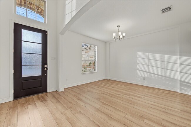 Foto del edificio - 4802 Albany Shores Ln