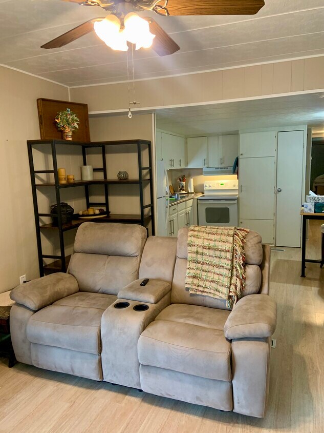 Foto principal - 2932 Saralake Dr S