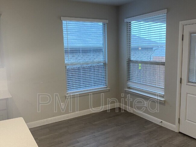 Building Photo - 249 Irish Moss Dr