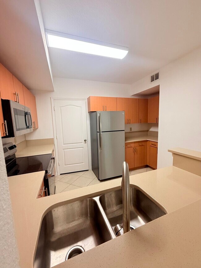 Foto del edificio - 120 SW Peacock Blvd