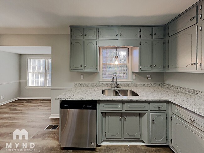 Foto del edificio - 1191 Timbercrest Dr