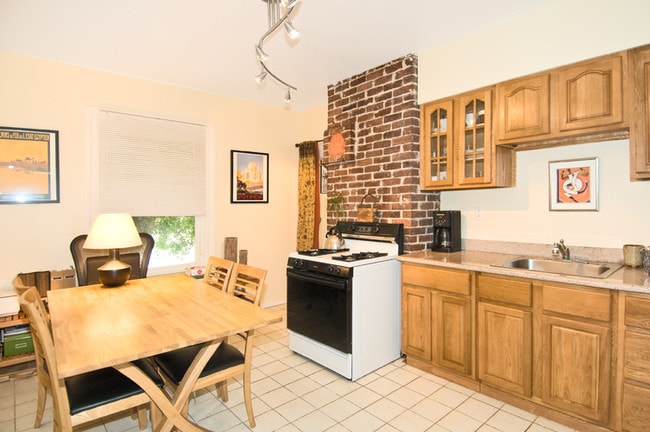 Building Photo - 3648 24th St