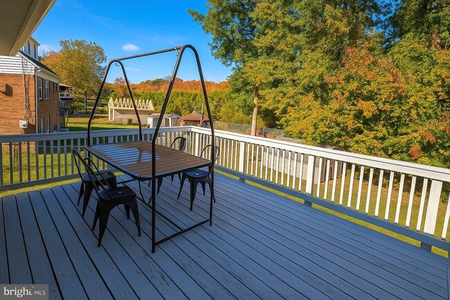 Foto del edificio - 3910 Canterbury Way