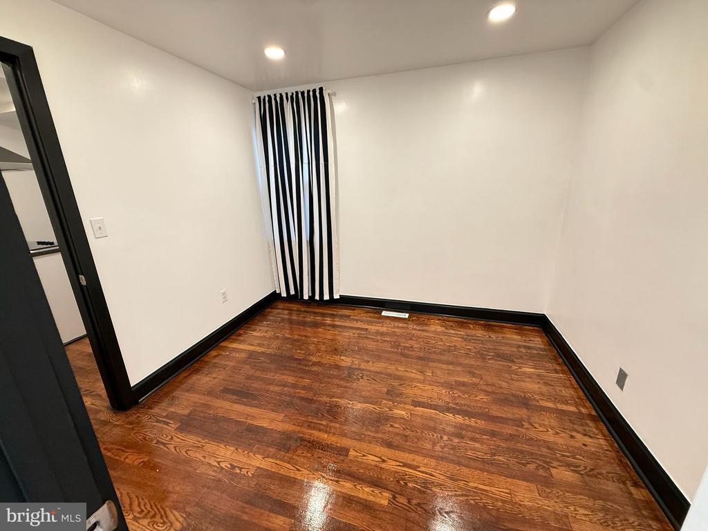 Foto principal - 412 Center Ave