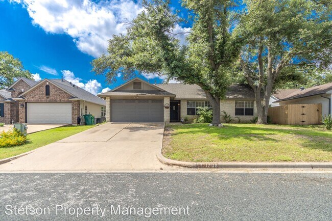 Foto del edificio - 3 br, 1 bath House - 1708 Yucca Lane