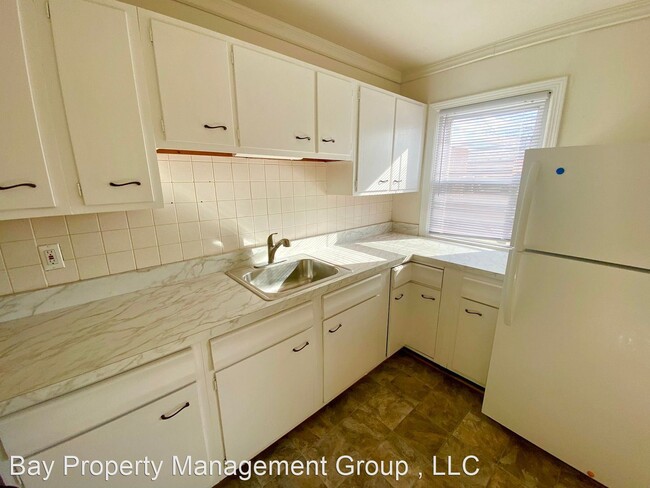 Building Photo - 3 br, 1.5 bath House - 8011 Gray Haven Rd