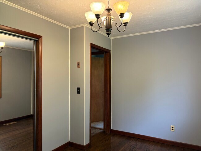 Foto del edificio - 1406 Valley View Dr
