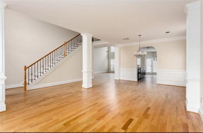 Foto del edificio - 2420 Mill Ridge Trail