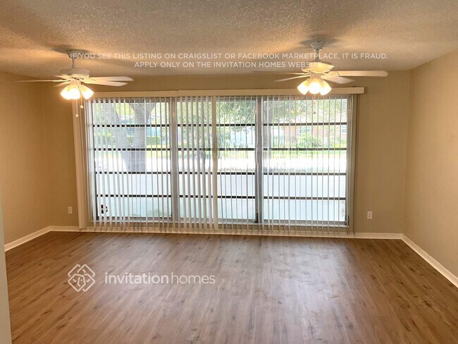 Foto del edificio - 2989 Kenilwick Dr S