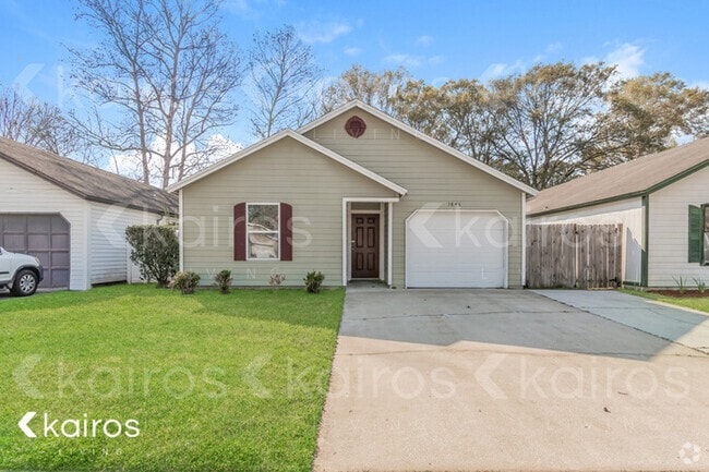 Building Photo - 1846 Manitoba Ct N