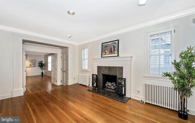 Building Photo - 4817 Chevy Chase Blvd
