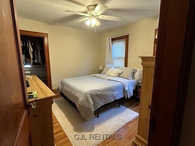 Building Photo - 207 South St