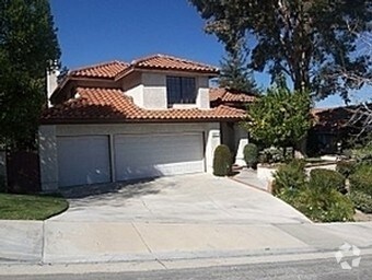 Foto principal - 24137 Creekside Dr