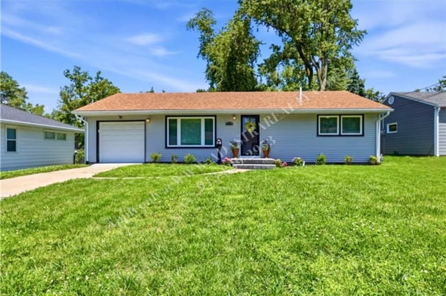 Building Photo - Lovely Ranch in Lenexa-Coming SOON!!