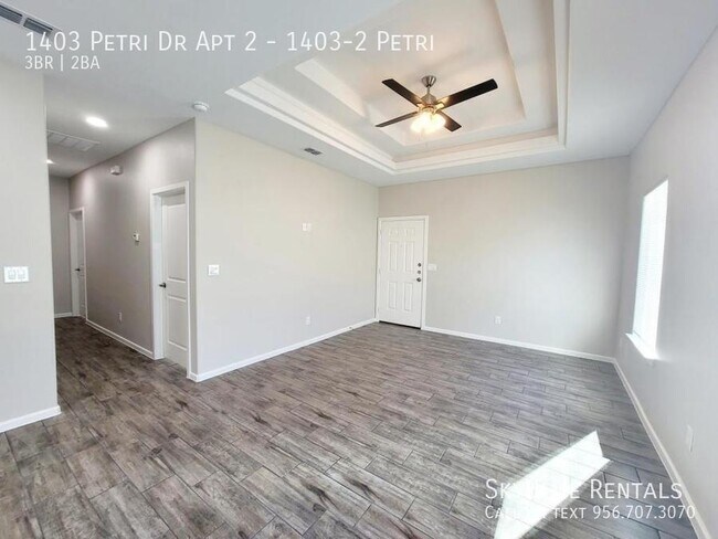 Foto del edificio - 1403 Petri Dr