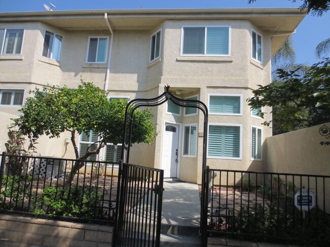 Building Photo - 255 N Skyline Dr