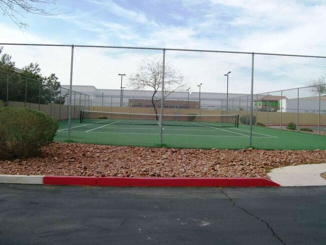 Building Photo - First floor unit in upscale SW community n...