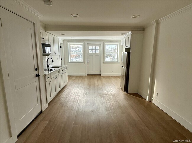 Foto del edificio - 126 E Main St