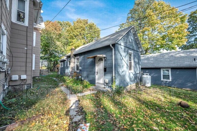 Foto del edificio - 327 Broad St