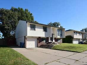 Building Photo - 14906 Willow Creek Dr