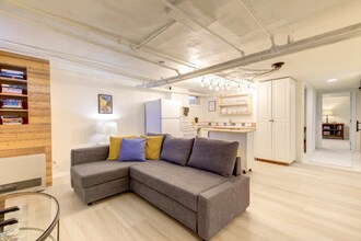 Building Photo - 102 McLeod Ave