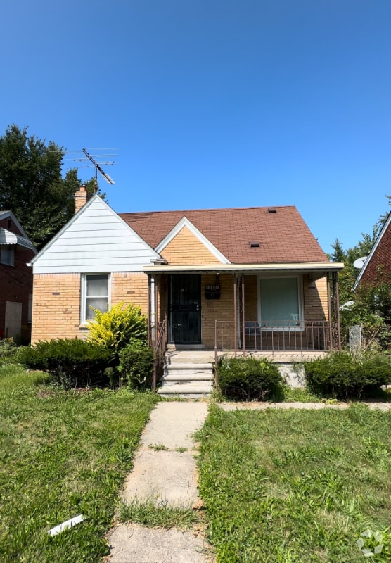 Building Photo - 15651 Manning St