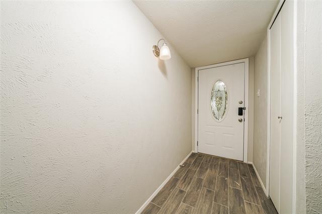 Building Photo - 3709 Red Oak Dr