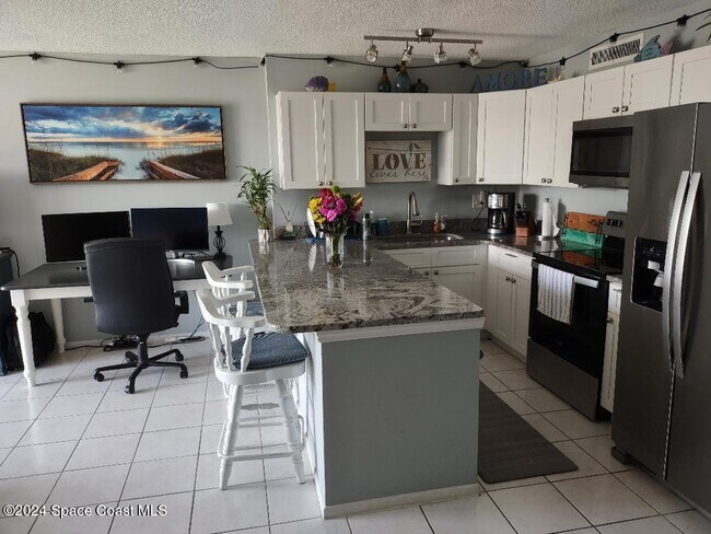 Foto del edificio - 3190 N Atlantic Ave