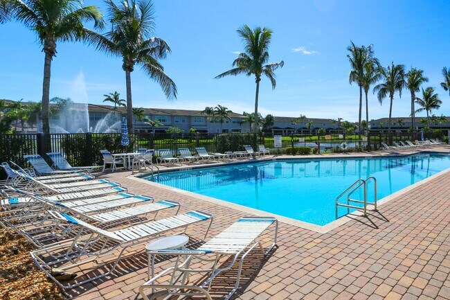 Foto del edificio - ***NEWER PHOTOS***CLOSE TO MALLS AND FGCU***UPGRADED INTERIOR***GREAT LOCATION***SAN SIMEON***FOR...