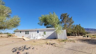Building Photo - 43371 Cottonwood Rd