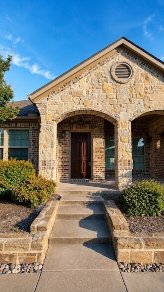 Foto del edificio - 5691 Orchard Pkwy