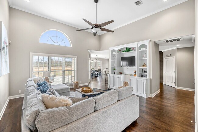 Foto del edificio - 351 Barlow Ln