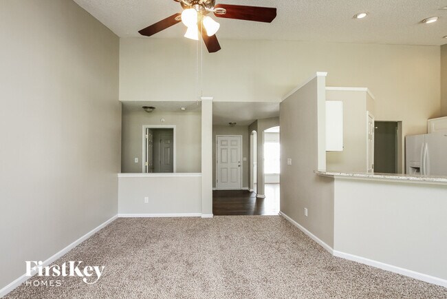 Building Photo - 115 Bosburg Dr