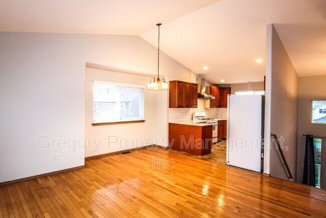Foto del edificio - 13609 46th Ave SE