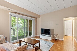 Building Photo - 303 Tremont St