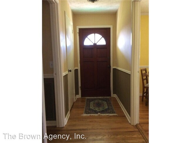 Building Photo - 3 br, 2 bath House - 1702 Highland Circle