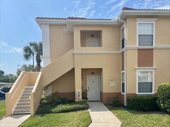 Foto del edificio - Spacious 2/2 unit becoming available July ...