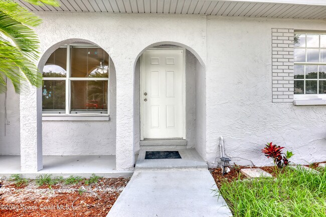 Foto del edificio - 807 Hillsdale Dr